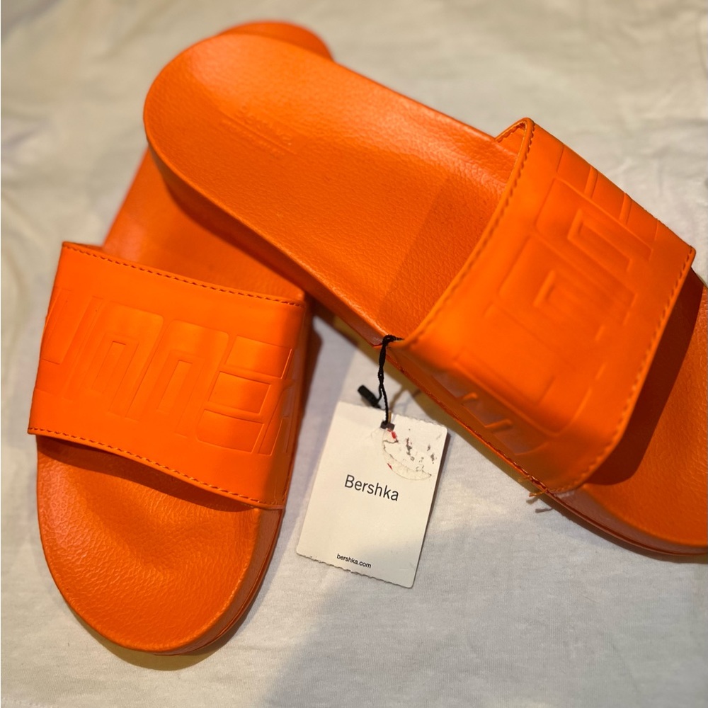 Sandal woman orange color size 7 1/2 /8